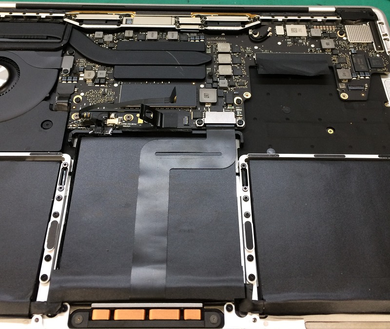 macbook pro13inch 2017年モデル分解