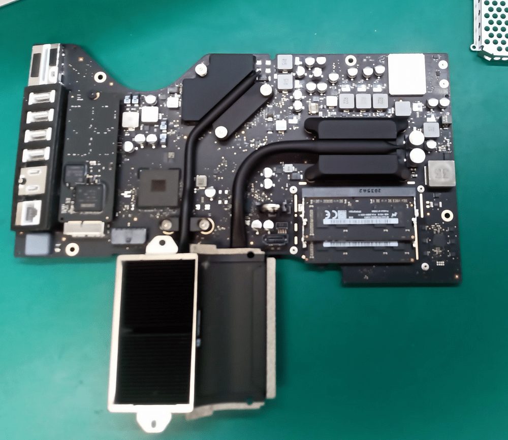 iMac 21.5-inch 2019分解