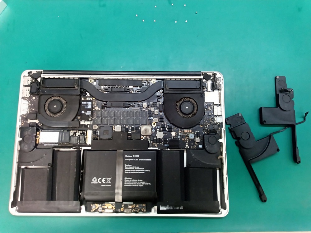 MacBookPro15inch 内部