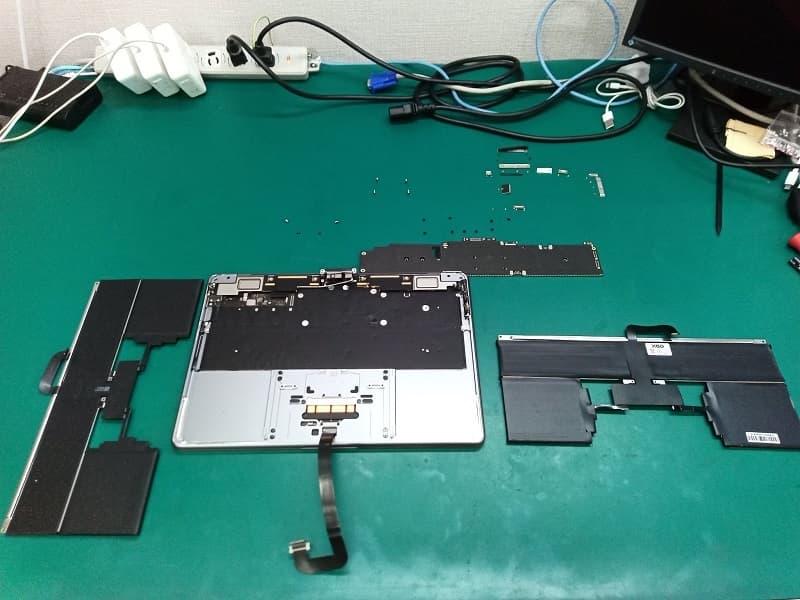 MacBookAir 分解