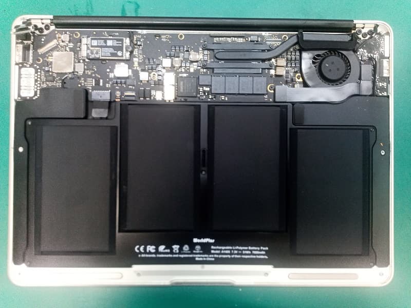 MacBookAir 組み立て