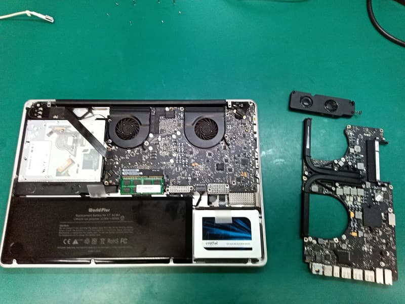 MacBookPro 内部