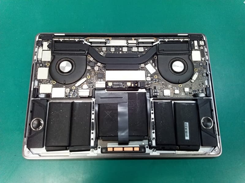 MacBookPro 内部