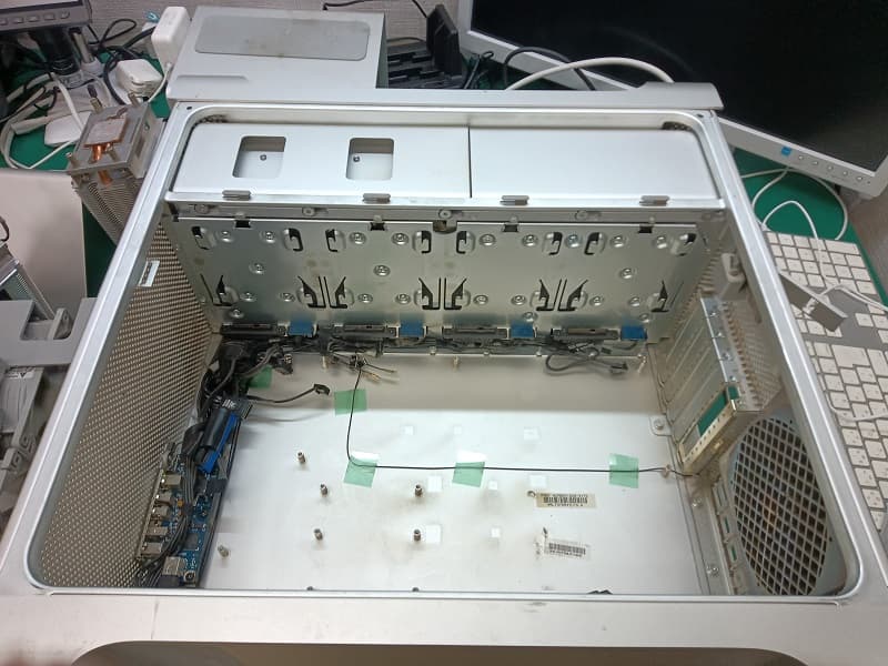 MacPro 内部 MacPro 分解