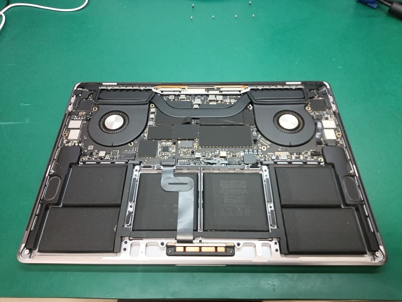 MacBookPro 内部