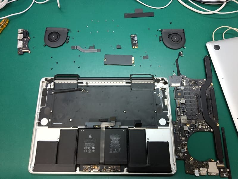 MacBookPro スピーカー交換