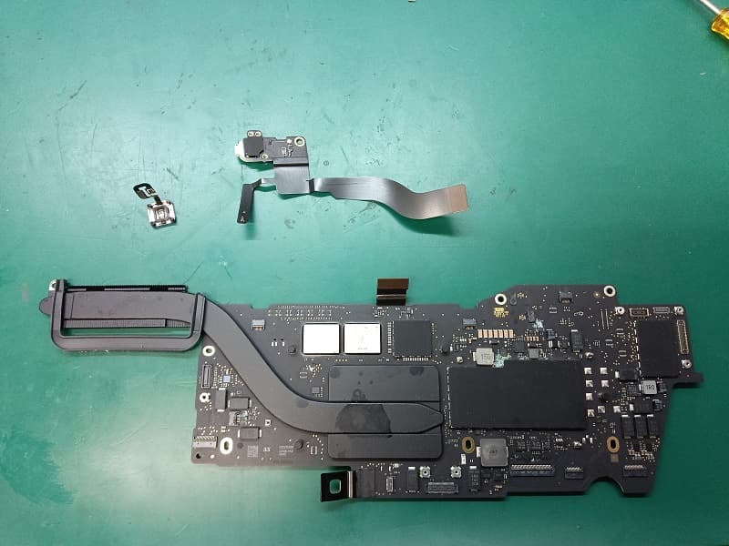MacBookPro液体損傷