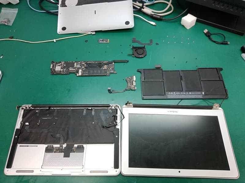 MacBookAir 分解