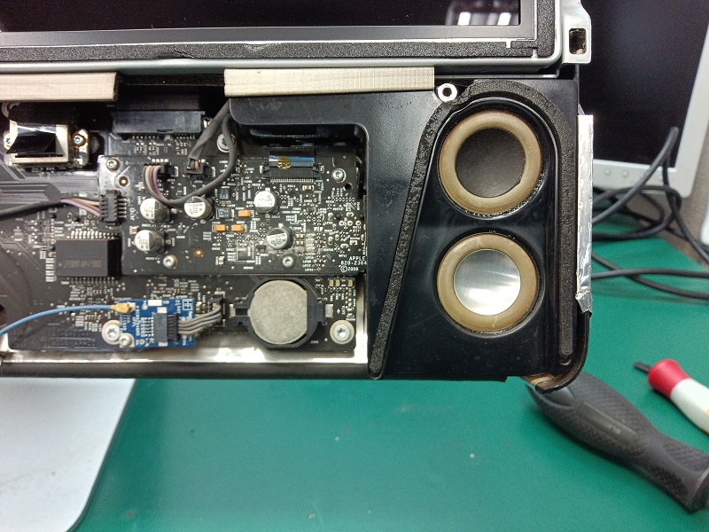 iMac 内部