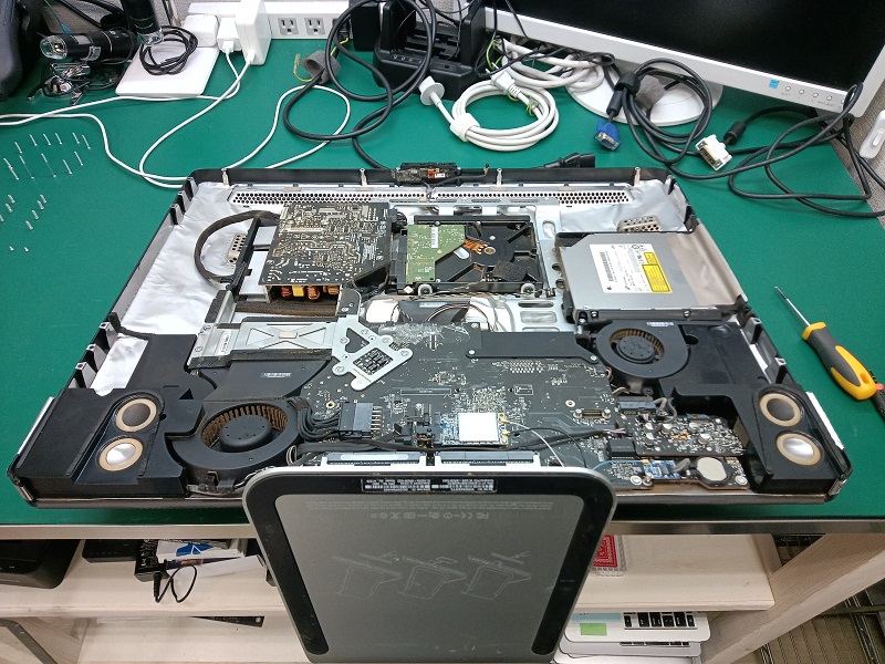 iMac 分解