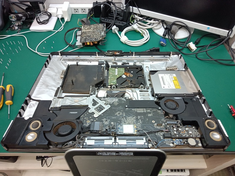 iMac 分解
